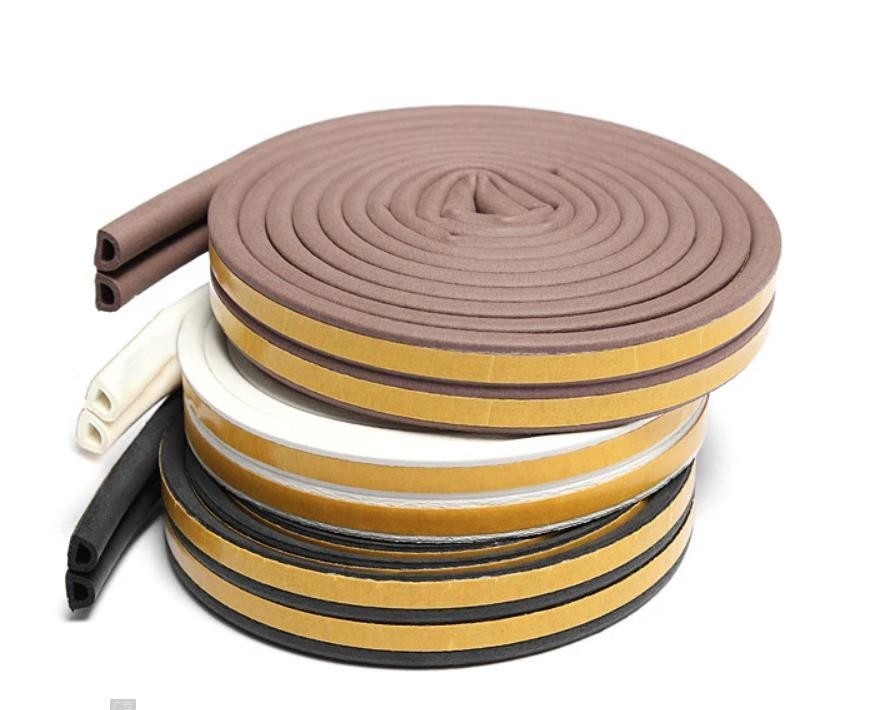 Persoonlijke grootte D-type EPDM schuim kleefmiddel deur afdichting banden anti-stof rubber voor ramen deuren